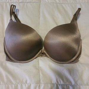VS Push up bra (crossable straps)